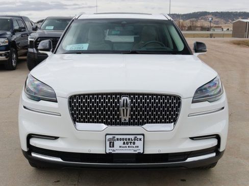 Used 2022 Lincoln Aviator Reserve w/ Equipment Group 201A image 6