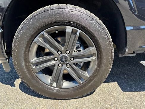 Used 2021 Ford F150 Lariat w/ Equipment Group 502A High AWD/4WD image 9
