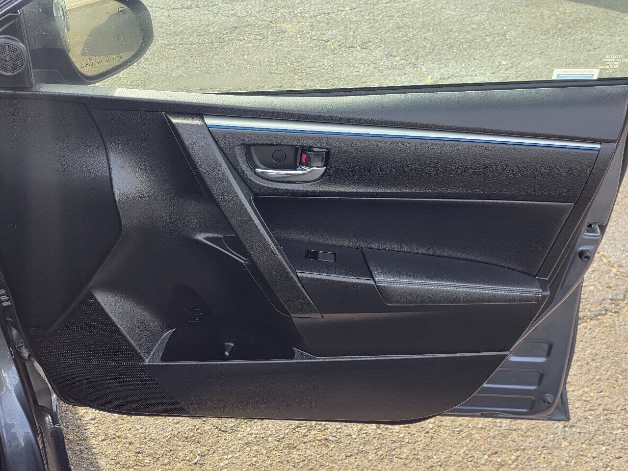 Used 2016 Toyota Corolla S FWD image 12