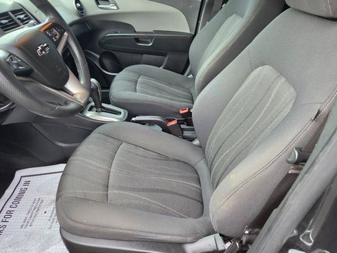 Used 2015 Chevrolet Sonic LT FWD image 9