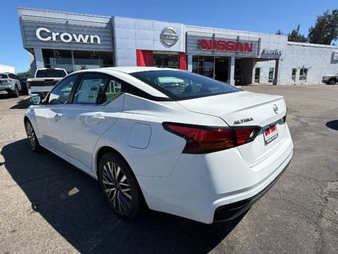 New 2026 Nissan Altima 2.5 SV FWD image 6