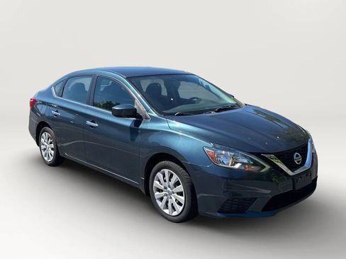 Used 2016 Nissan Sentra SV w/ Driver's Assist Package FWD image 4