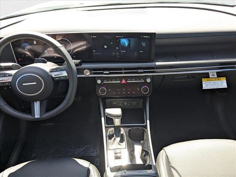 New 2025 Hyundai Tucson SEL image 18