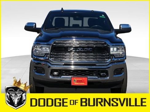 Used 2022 RAM 2500 Limited AWD/4WD image 2