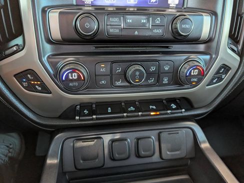 Used 2015 GMC Sierra 2500 Denali w/ Suspension Package, Off-Road AWD/4WD image 24