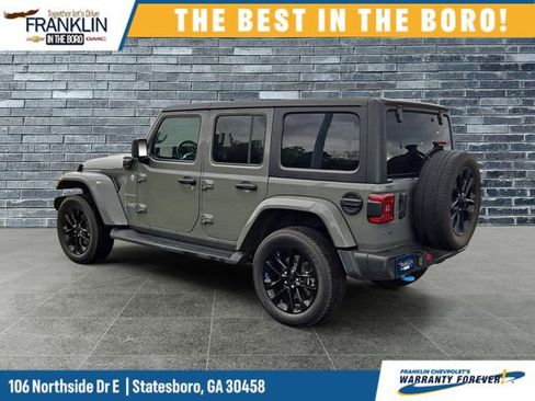 Used 2022 Jeep Wrangler Unlimited Sahara w/ Safety Group AWD/4WD image 3