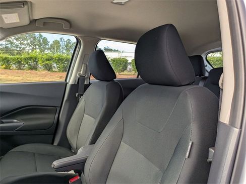 New 2025 Nissan Kicks Play S image 14