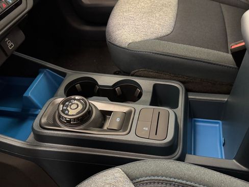 New 2025 Ford Maverick XLT image 18