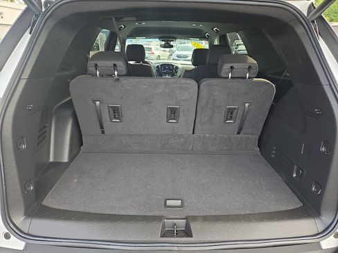 Used 2023 Chevrolet Traverse LT AWD/4WD image 30