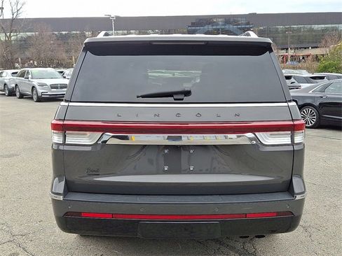 Used 2022 Lincoln Navigator Black Label image 5