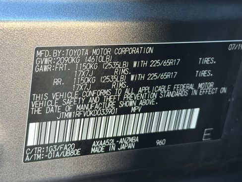 Used 2019 Toyota RAV4 XLE w/ Carpet Mat Package FWD image 33