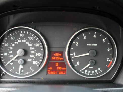 Used 2006 BMW 330i Sedan image 20