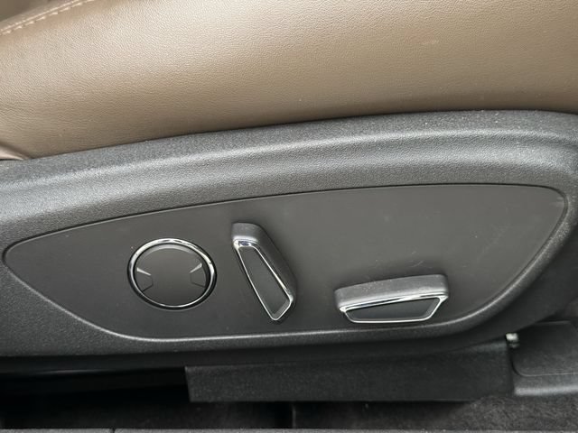 Used 2013 Lincoln MKZ FWD image 30