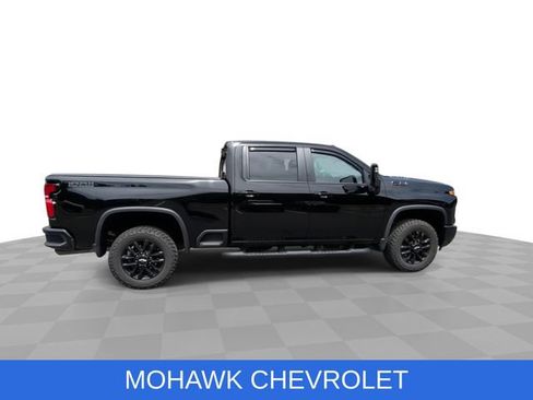 Used 2025 Chevrolet Silverado 2500 LT w/ Trail Boss Package AWD/4WD image 10