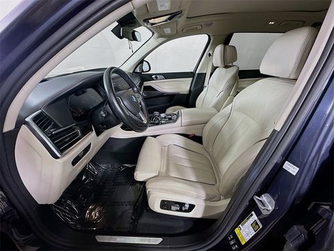 Used 2019 BMW X7 xDrive50i w/ Executive Package image 16