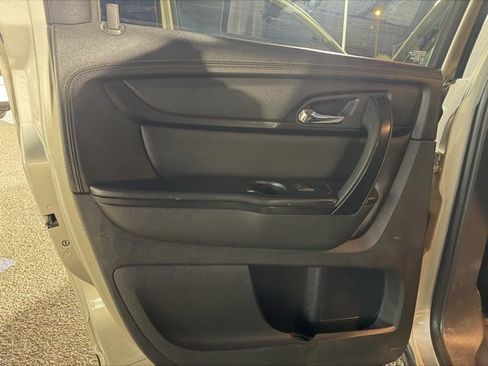 Used 2016 GMC Acadia SL image 12