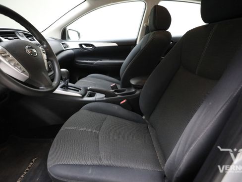 Used 2016 Nissan Sentra S image 10