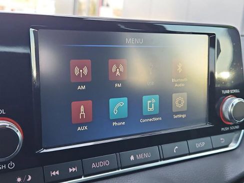 Certified 2024 Nissan Sentra S image 25