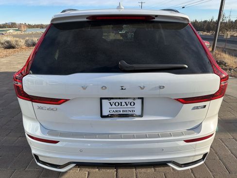 New 2026 Volvo XC60 B5 Ultra w/ Climate Package image 4