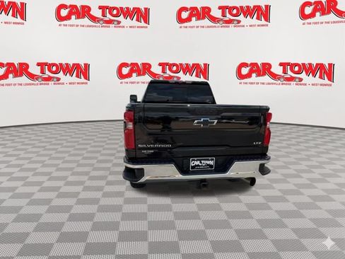 Used 2023 Chevrolet Silverado 2500 LTZ w/ LTZ Premium Package AWD/4WD image 7