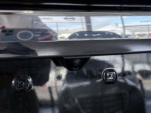 Used 2024 Lincoln Navigator Reserve image 17