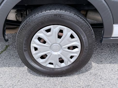 Used 2019 Ford Transit 350 XLT RWD image 28