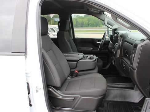 Used 2025 Chevrolet Silverado 2500 W/T w/ WT Convenience Package AWD/4WD image 18