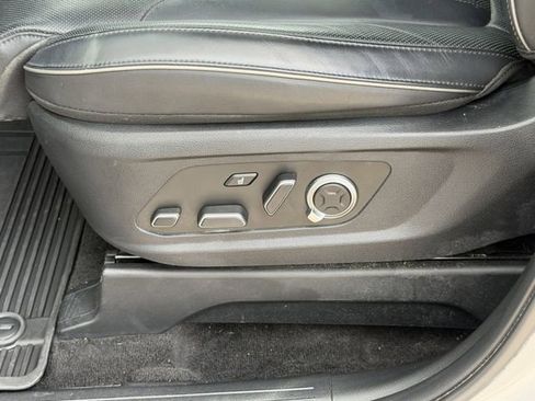 Used 2023 Hyundai Palisade Calligraphy image 8