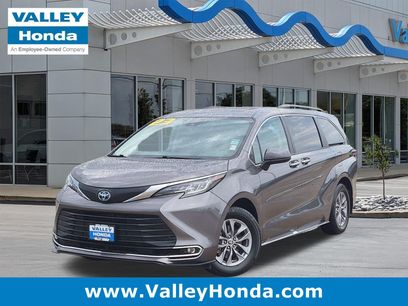 Used 2023 Toyota Sienna XLE
