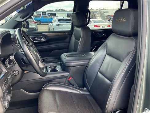 Used 2023 Chevrolet Tahoe High Country w/ Premium Package 2 AWD/4WD image 18