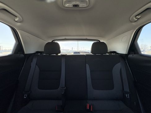 Used 2023 Chevrolet TrailBlazer LT image 28