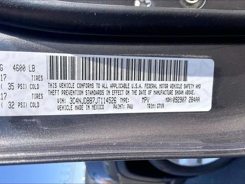 Used 2018 Jeep Compass Latitude w/ Popular Equipment Group AWD/4WD image 35