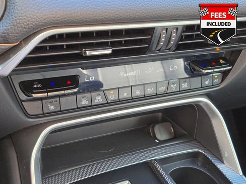 Used 2025 MAZDA CX-70 Plug-In Hybrid w/ Premium Pkg AWD/4WD image 29