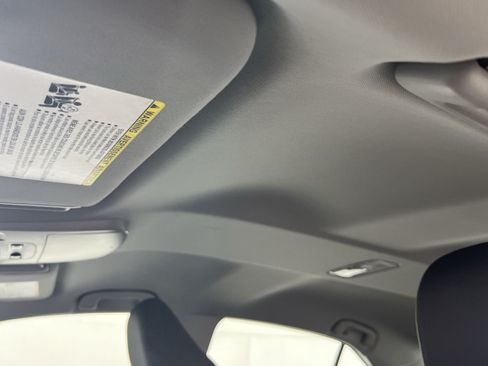 Used 2019 Toyota Camry LE FWD image 21