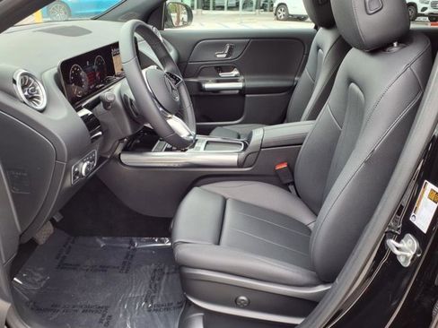 Used 2025 Mercedes-Benz GLA 250 image 14