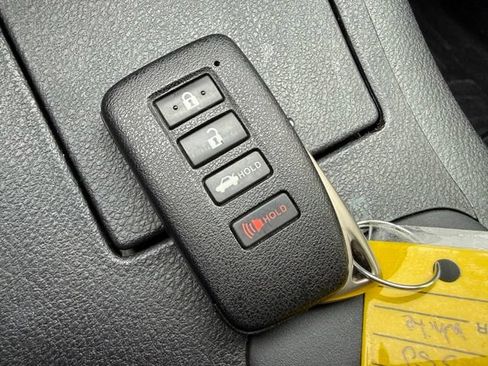 Used 2014 Lexus ES 350 w/ Premium Package FWD image 16