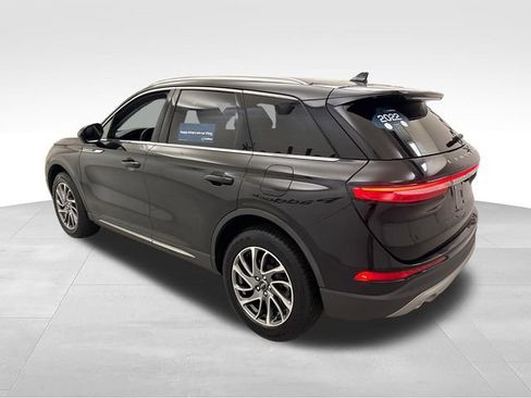 Used 2022 Lincoln Corsair FWD image 3