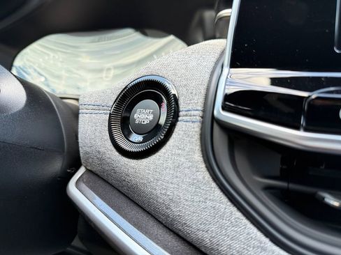 New 2025 Jeep Compass Latitude image 11