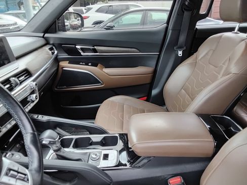 Used 2022 Kia Telluride SX w/ SX Prestige Package AWD/4WD image 8