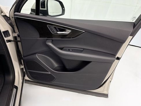 Used 2023 Audi Q7 2.0T Premium Plus w/ Premium Plus Package image 25