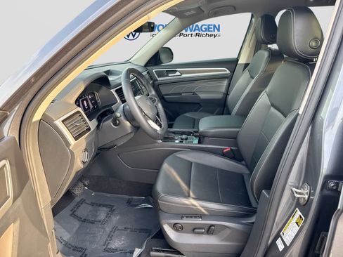 Used 2023 Volkswagen Atlas SEL AWD/4WD image 23