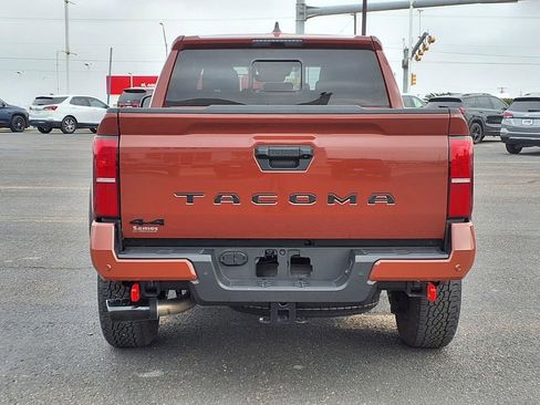Used 2025 Toyota Tacoma TRD Off-Road w/ TRD Off Road Upgrade Package image 6