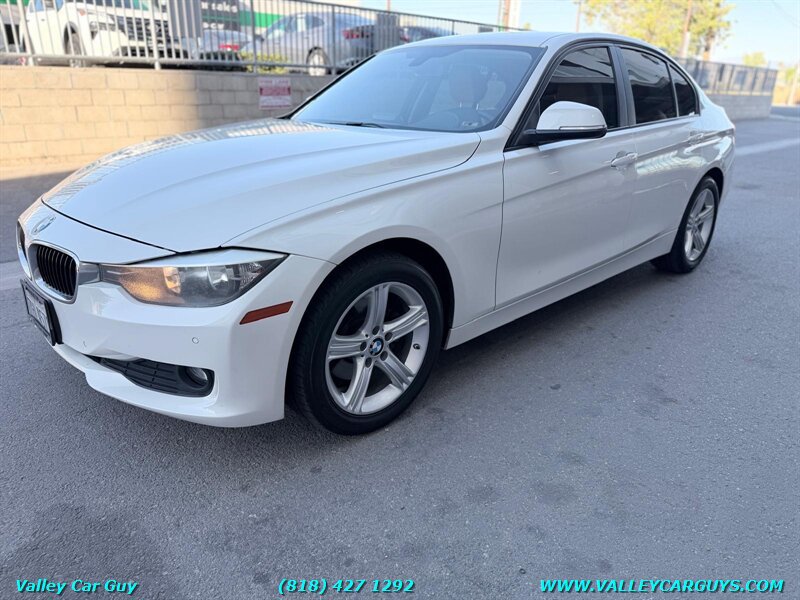Used 2014 BMW 320i Sedan RWD image 1