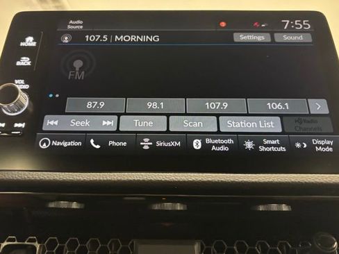 Used 2024 Honda CR-V Sport Touring image 27