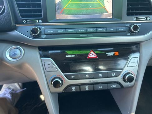 Used 2018 Hyundai Elantra Value Edition image 14
