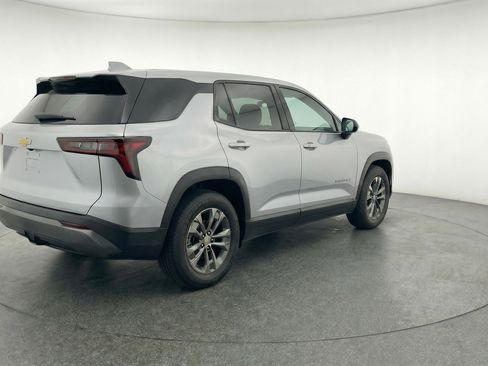 Used 2025 Chevrolet Equinox LT image 9