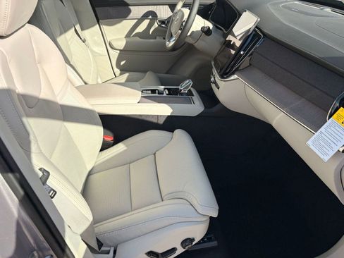 New 2026 Volvo XC90 B6 Ultra w/ Protection Package AWD/4WD image 27