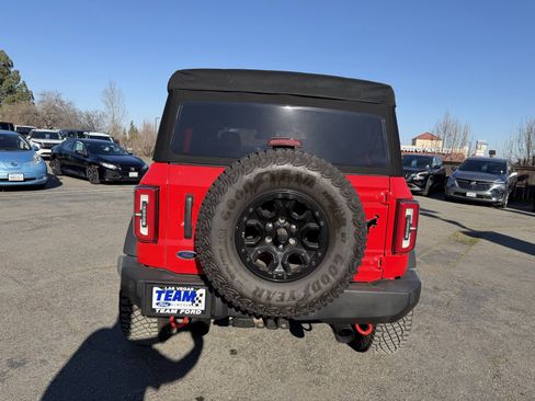 Used 2022 Ford Bronco Wildtrak image 4