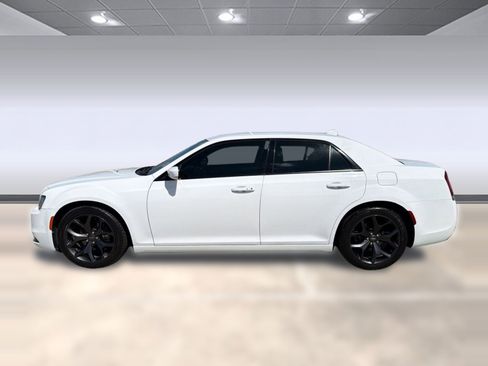 Used 2021 Chrysler 300 S RWD image 2