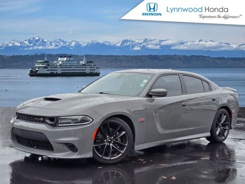 Used 2019 Dodge Charger Scat Pack image 1